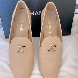 100% AUTHENTIC CHANEL CC Logo Loafers